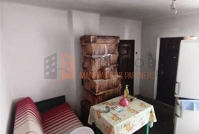 Casă cu 4 camere decomandat în Strezeni - 3