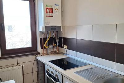 Garsonieră decomandată în Complex Studențesc