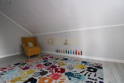 Curte, 4 apartamente, 8 camere, perfectă pt activități educaționale-Dumbravita - 20