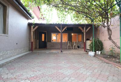 TEI TOBOC - Petricani, casa exceptionala din caramida, 4 camere si 200 mp. teren - 2