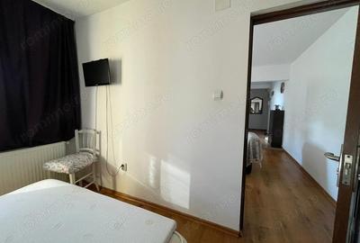 Apartament cu 3 camere semidecomandat în Medicină