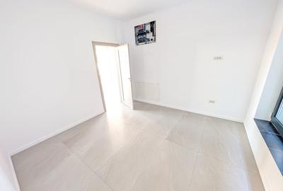 Casă individuală cu 6 camere cu Canalizare în Central - 28