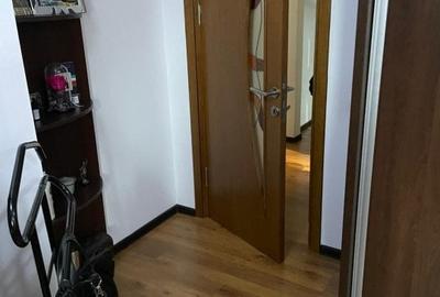 Casă individuală cu 8 camere cu Canalizare în Central - 16