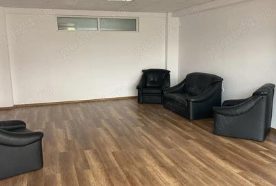 Spațiu comercial, de 44 mp, în Central - 1
