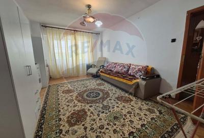 Apartament cu 3 camere decomandat în Aurel Vlaicu - 3