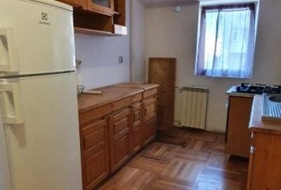 Garsonieră decomandată în Națiunile Unite