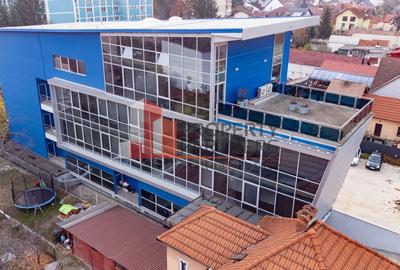 Birou, de 350 mp, în Central - 3