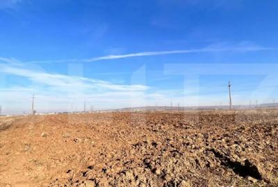 Teren de 7500 mp, în Central - 4