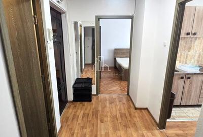 Apartament cu 2 camere decomandat în 22 Decembrie 1989 - 2