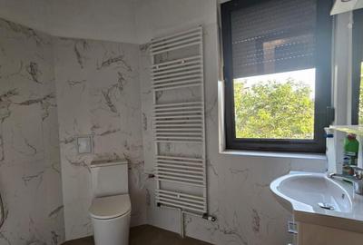 Apartament cu 5 camere semidecomandat în Central - 15