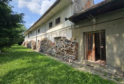 Cristian aproape de Primarie casa saseasca teren 1400 mp - 2