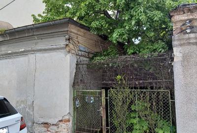 Teren Construcții intravilan de 307 mp, în Grivița - 8