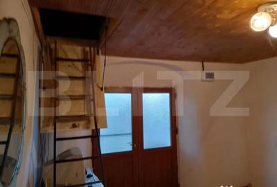 Casă cu 3 camere cu Teren 2200 Mp în Central - 9