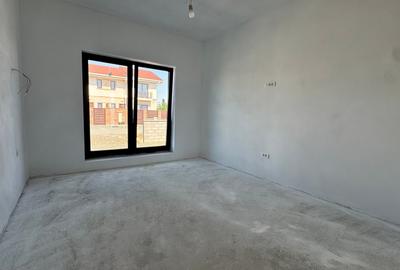 Duplex cu 3 camere cu Canalizare în Moșnița Nouă - 10