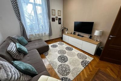 Apartament cu 3 camere decomandat în Parcul Carol - 1