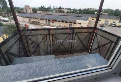 Garsonieră decomandată în Central - 7