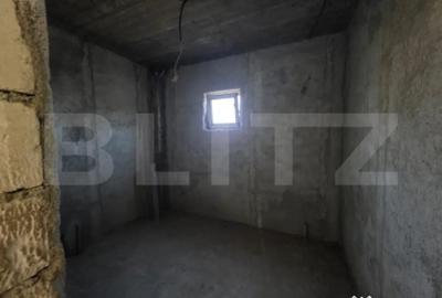 Casă cu 7 camere cu Teren 500 Mp în Central - 4