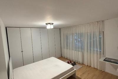 Apartament cu 2 camere semidecomandat în Tineretului