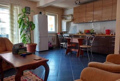 Apartament cu 2 camere semidecomandat, mobilat în Florești - 1