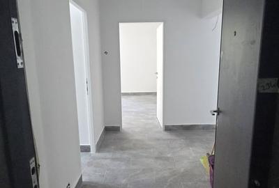 Apartament cu 4 camere decomandat în Gorjului