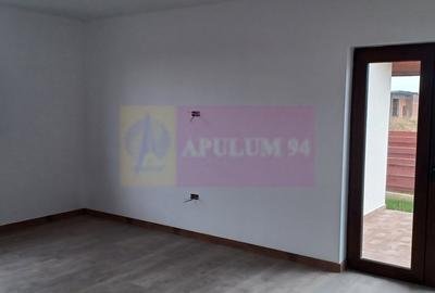 Sabareni, casa noua, 3 camere, 2 bai, bucatarie, terasa, pivnita - 3