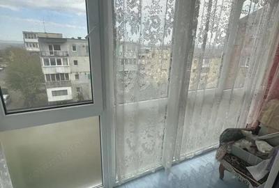 Apartament 3 camere de vanzare, cart. Dealul Florilor Apartament 3 camere de vanzare, cart. Dealul Florilor - 9