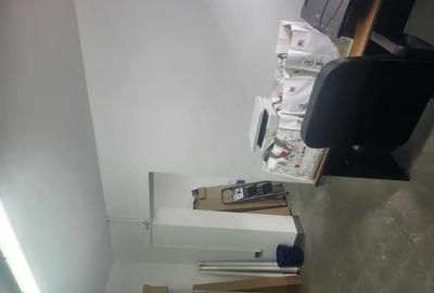 Spațiu comercial, de 28 mp, în Central - 2