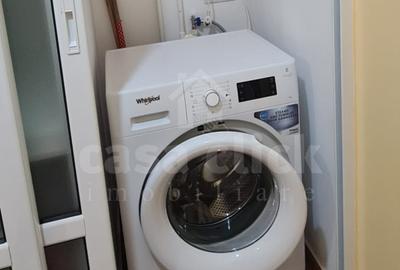 Apartament generos, decomandat, 1 cameră – Micro 20, etaj 1 - 5