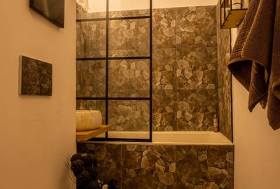 Apartament cu 2 camere decomandat, mobilat în Eroii Revoluției - 1