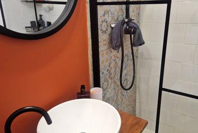 Apartament cu 2 camere nedecomandat, mobilat în Circumvalațiunii - 21