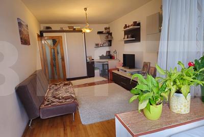 Apartament de vanzare, cu 3 camere decomandat, 76 mp, zona complexul stundentesc