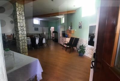 Casă cu 5 camere în Central - 3