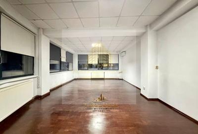 Spațiu comercial, de 106 mp, în Central - 9