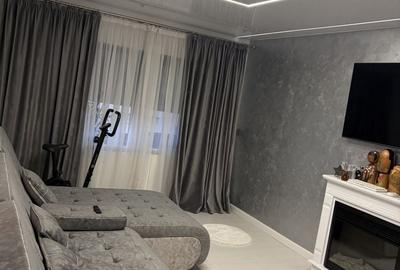 Apartament cu 2 camere decomandat în Micro 21 - 2