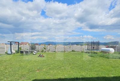 Casa cu 4 camere ?i 800 mp teren in Simeria. COMISION 0% - 4