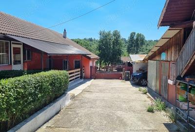 Casă cu 4 camere în Cernat - 9