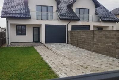 VILĂ NOUĂ DE VÂNZARE – 5 CAMERE, P+1, CREVEDIA – LÂNGĂ RETAIL PARK
