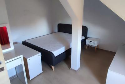Apartament cu 3 camere semidecomandat în Central - 2