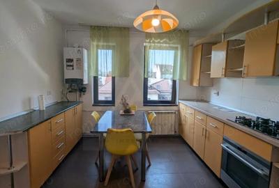 Apartament cu 3 camere decomandat în Ștefan cel Mare - 8