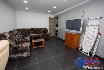 Apartament cu 3 camere decomandat în C5 - 1