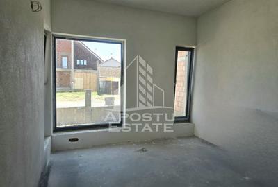 Casă cu 3 camere cu Teren 250 Mp în Central - 10