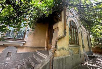 Vanzare imobil cu arhitectura neoromaneasca - teren 460mp - Victoriei- Capitale - 2