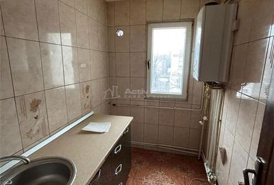 Apartament cu 2 camere în Micro 40 - 4