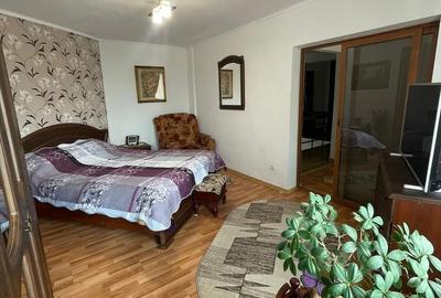 Apartament cu 4 camere decomandat, mobilat în Cetate - 2