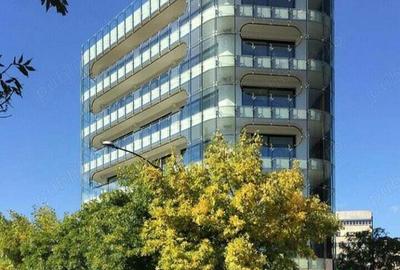 Spa?iu deosebit, parter in cladire de birouri