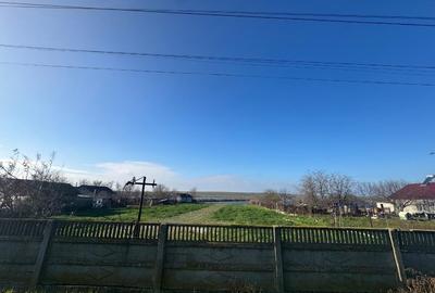 Teren intravilan cu iesire la lacul Corbu - 5