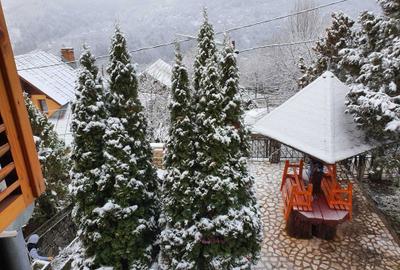 Casă cu 4 camere în Comarnic - 6