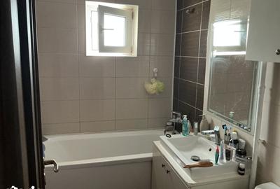 Apartament cu 3 camere decomandat în Dacia - 4
