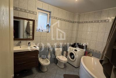 Apartament cu 3 camere semidecomandat în Bună Ziua
