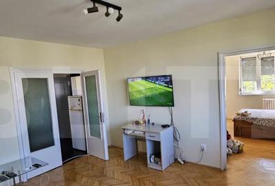 Apartament de vanzare, cu 2 camere, semi-decomandat, zona Da Apartament de vanzare, cu 2 camere, semi-decomandat, zona Da - 2